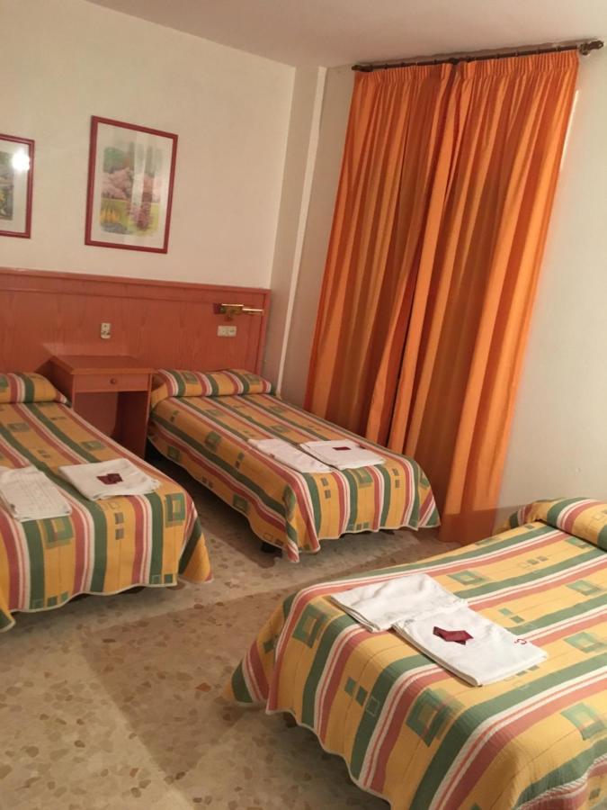 Hostal Carlos III El Ejido Extérieur photo