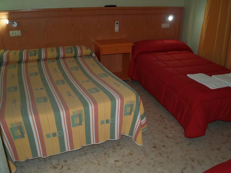Hostal Carlos III El Ejido Extérieur photo